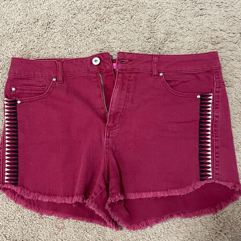 Aztec stripe red shorts